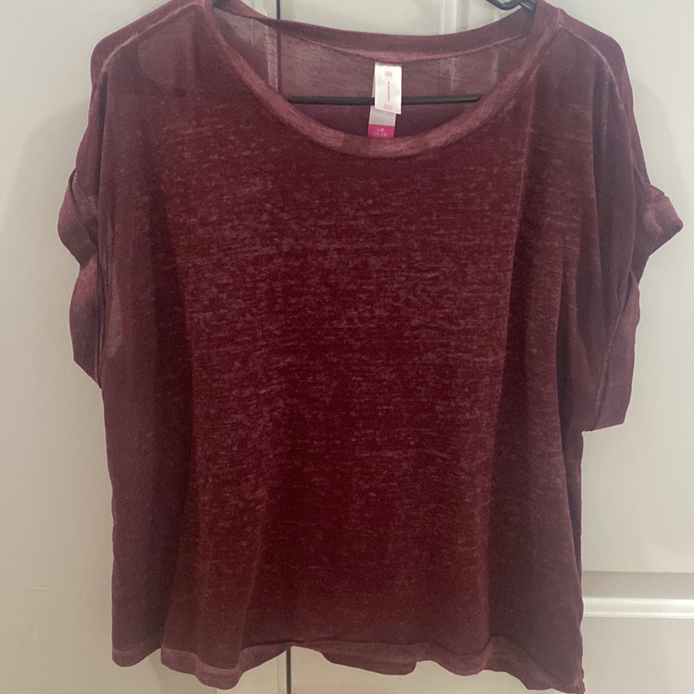 No Boundaries Maroon Top Size 11-13 LG Juniors